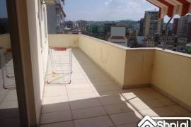 Apartament me qera