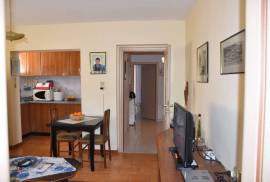 Shitet Apartament 3+1, Venta