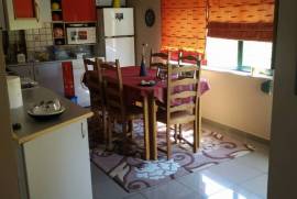 Apartament 3+2 per shitje ne hyrje te liqenit, Venta