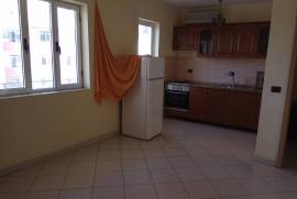 Shitet apartament 1+1 në Lezhë,lagjia Skënderbeg, Venta