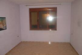 APARTAMENT 3+1 PER SHITJE TE MYSLYM SHYRI, Venta