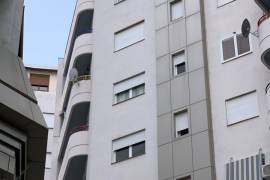 SHITET APARTAMENT 2+1 NE VLORE, Πώληση