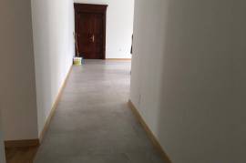 Apartamament 3+1, Shitje