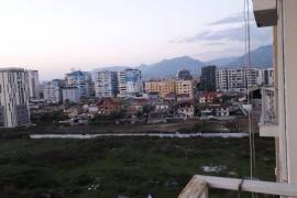 Apt 2 + 1 (91 m2) tek Fusha e Aviacionit (Parku) , Ενοικίαση