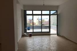 SHITET APARTAMENT 2+1 TEK RRUGA E KAVAJES !, Vente