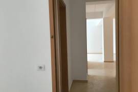 SHITET APARTAMENT 2+1 TEK RRUGA E KAVAJES !, Verkauf