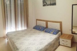 1+1 Modern si Dhome Hoteli ( 21 Dhjetor ), Affitto