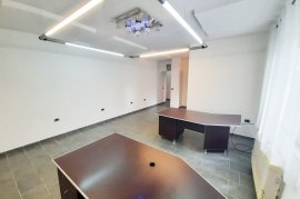 Ambient per Zyra, Klinika dhe Cdo Biznes (120 m2) , Qera