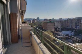 Shitet Apt 1+1 me Ballkon (Materniteti i Ri), Sale