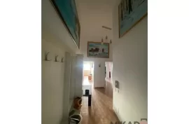 Shitet Apartament 2+1+2 me 1 Post Parkimi ne Fresk, Sale
