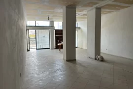 Tirane,Ambient biznesi 100 m2 per shitje ne Astir 