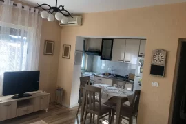 Tirane,Apartament me qira tek Kopshti Botanik , Ενοικίαση