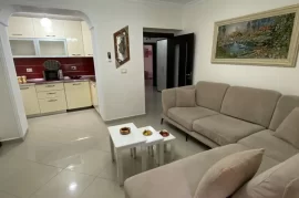 Shitet, Apartament 3+1, Pazari I Ri , 180.000 Euro, Πώληση