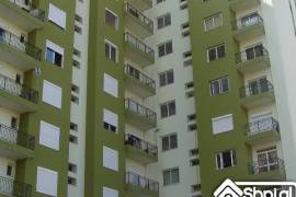 Apartament ne shitje prane detit