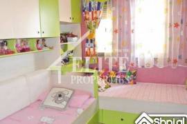 Shitet apartament 2+1 në Rrugën e Durrësit