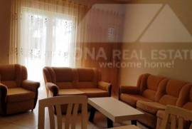 Apartament 1 + 1 me qera prane rruges se Kavajes , Bérlés