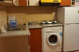 Shitet Apartament 1+1 ne Golem, , Sale