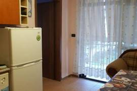 Shitet Apartament 1+1 ne Golem, , Eladás