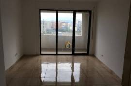 Apartament 2+1,101m2,Caasa Italia, 65400 Euro,, Eladás