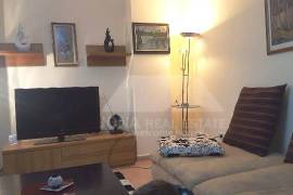 Apartament 2 + 1 me qera prane Qendres se Tiranes, Huren