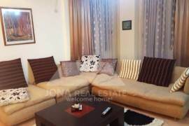 Apartament 2 + 1 me qera prane Qendres se Tiranes, Ενοικίαση