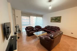 Apartament 2+1 me qira te “Rruga Kavajës”, Alquiler