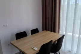 Qera, Apartament 1+1, Bulevardi I RI, 400 Euro/Mua, Bérlés