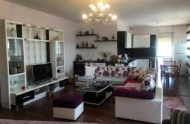 Shitet apartament 3+1, Venta