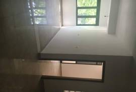 Shite apartament  2+1  tek 21 Dhjetori, Shitje