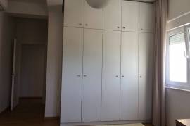 Jepet me qera apartament 4+1 në qendër të Saukut. , Ενοικίαση