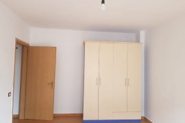 Jepet me qera apartament 2+1,21 Dhjetori , Qera