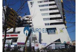 Tirane, jap me qera ambjent biznesi 32 m² 200 Euro, Qera