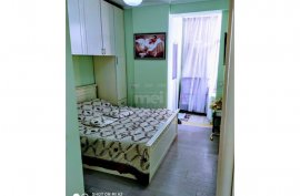  Pallati me Shigjeta jepet me qira apartament 2+1, Huren