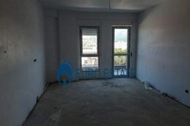 Tirane, shes Apartament 2+1, 104 m² ( 5 Maji), Shitje