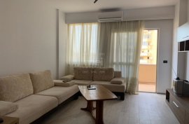 Jepet me qira apartamenti 1+1 tek Rruga e Kavajes,, Location