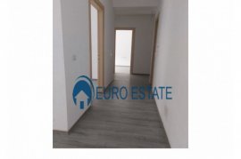 Tirane shes Apartament 2+1,93 m2 (21 Dhjetori), Sale