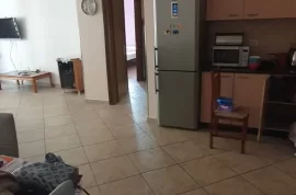 Jepet me Qira apartament 2+1... Kopshti zologjik.!, Ενοικίαση