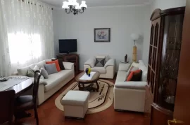 Apartament 2+1 me qira  Brrylli Tirane, Ενοικίαση