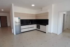 Super Apartament 3+1 shitje Liqeni Artificial, Venta