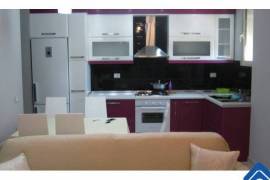 Kembej apartament ne  Vlore me 2+1 ne Tirane