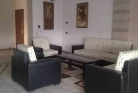 Apartament me qera, Location