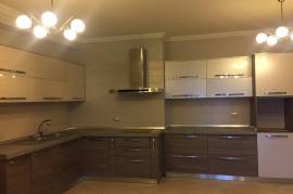 Shitet Apartament tek Condor Center 2+1, Venta