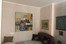 SHITET APARTAMENT 1+1 NE QENDER TE TIRANES, Πώληση