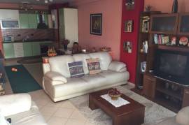 Shitet apartament 2+1+2 tek ‘Rruga e Barrikadave’ , Venta