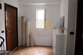 Apartament 3 + 1 per shitje prane Brrylit, Venta