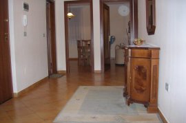 JEPET ME QERA APARTAMENT 2+1+2 NE ‘MYSLYM SHYR’., Ενοικίαση