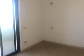 Durres, te markata apartament 2+1, Πώληση