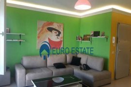 Shitet Apartament 2+1, 92.000 euro, Rr. Kavajes, Eladás