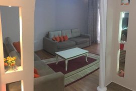 APARTAMENT 1+1 PER QIRA, PRANE SHKOLLES PARTIZANI, Bérlés