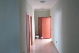 APARTAMENT 2+1 ME QIRA, RRUGA E DURRESIT , Bérlés